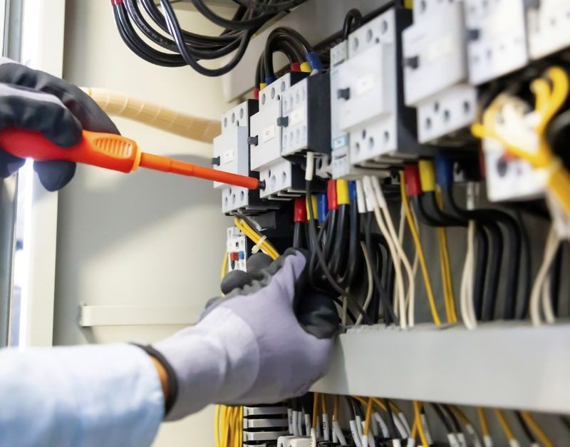 461/01 - IMPIANTI ELETTRICI