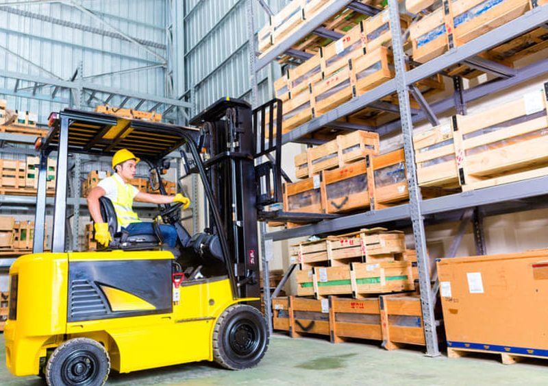 ADDETTO ALLA CONDUZIONE DI CARRELLI ELEVATORI SEMOVENTI